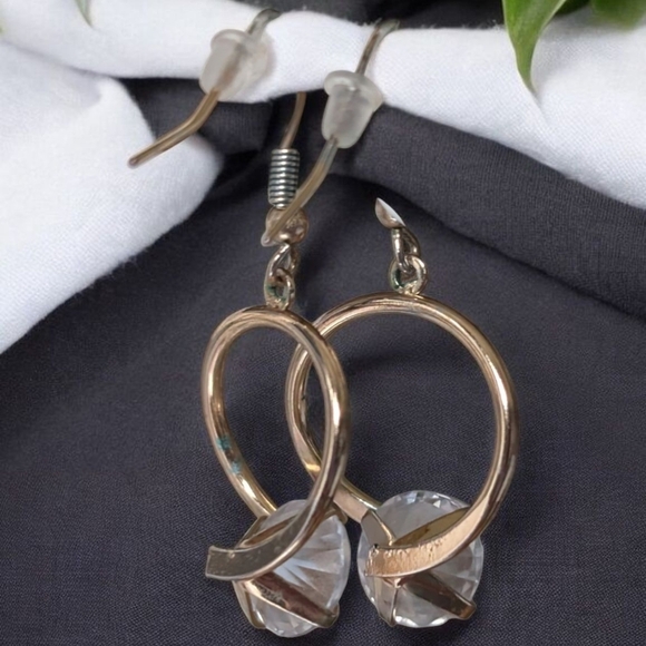 Fashion  Elegant Gold Hoop Earrings with Crystal Accents (EUC) - Picture 2 of 2